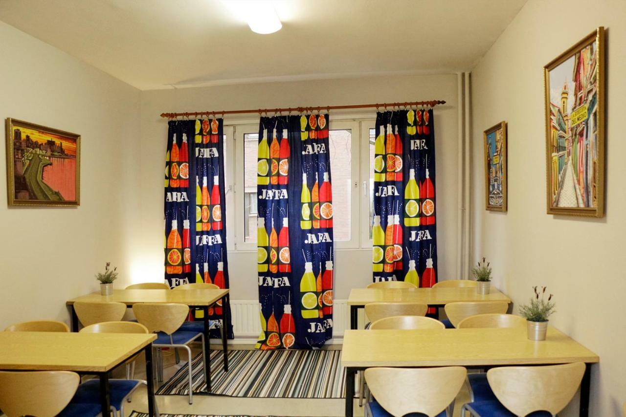 Hvc Hostal *